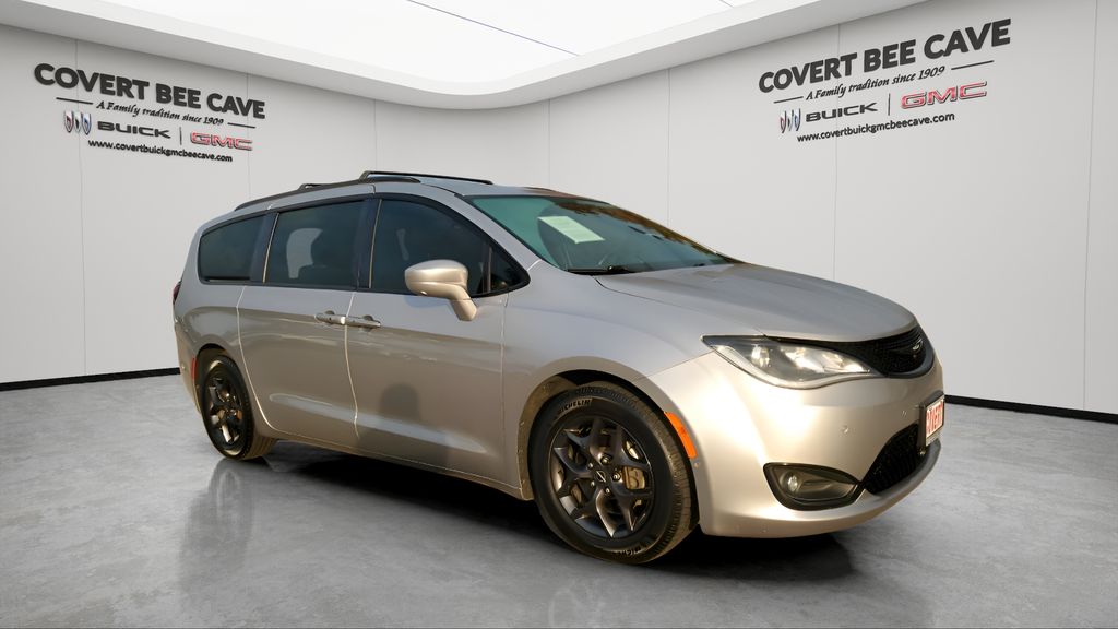 2019 Chrysler Pacifica Touring L Plus