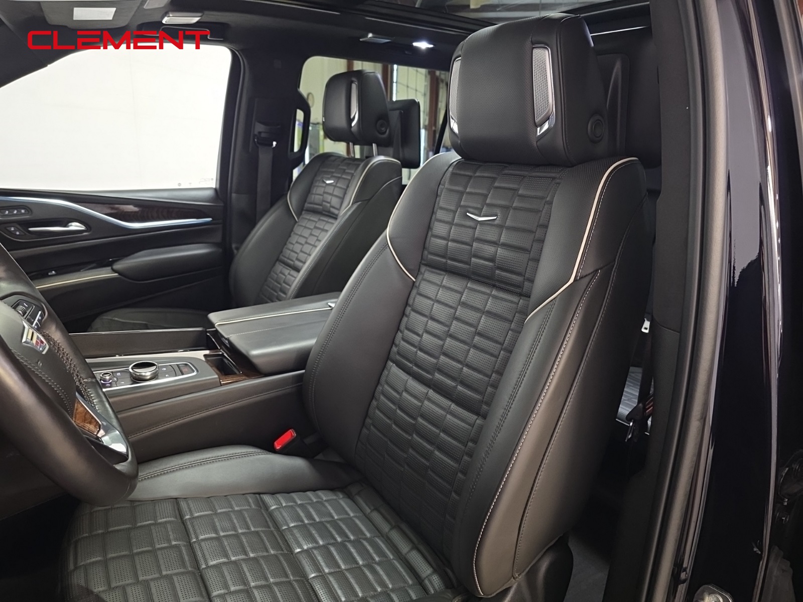 2022 Cadillac Escalade ESV Sport Platinum photo 26