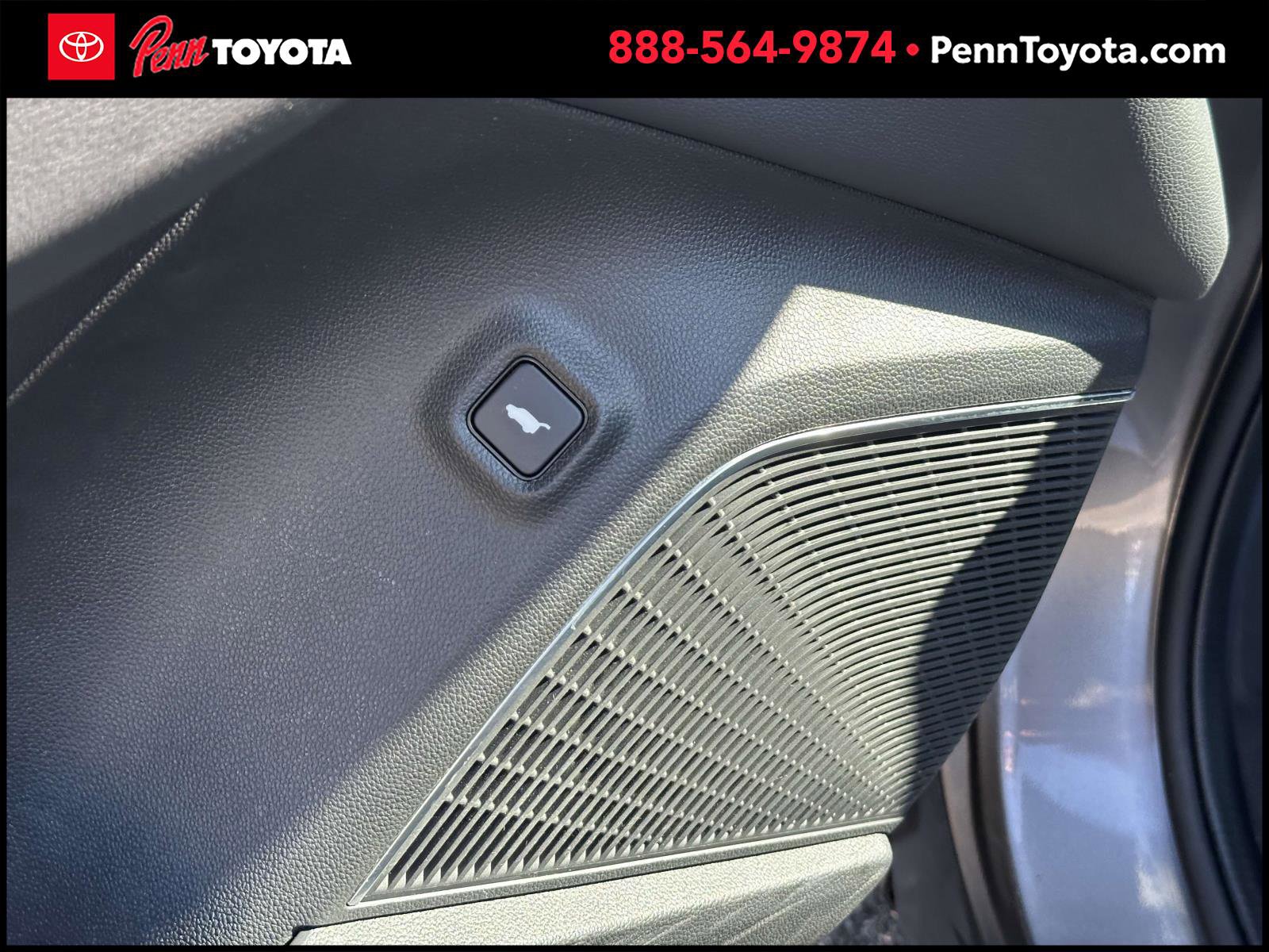 2022 Acura MDX Base SH-AWD photo 14