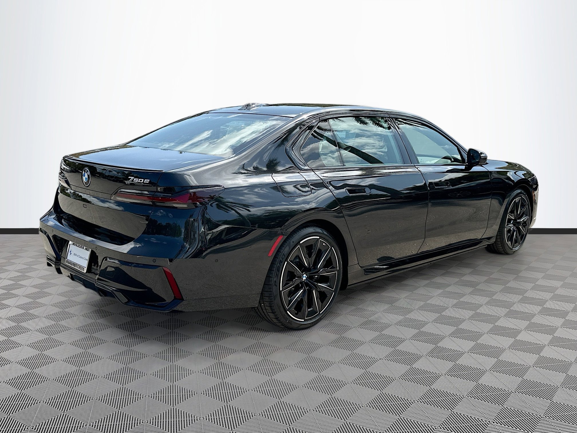 2025 Bmw 750e 750e xDrive photo 6