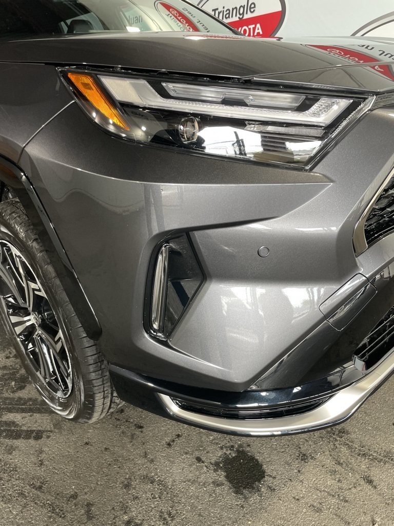 2025 Toyota RAV4 Hybrid XSE photo 12