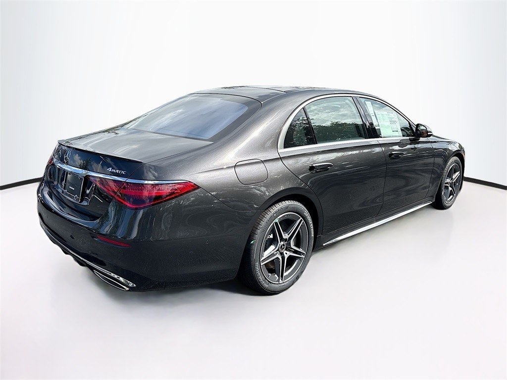 2026 Mercedes Benz S 580 4MATIC photo 4