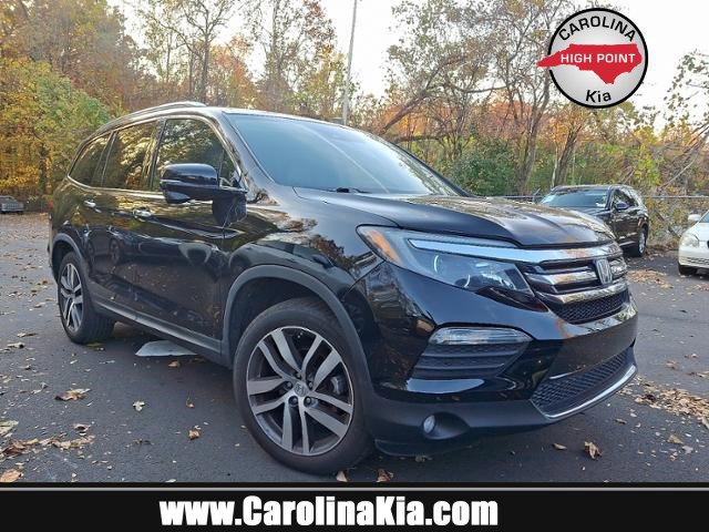 2016 Honda Pilot Touring's photo
