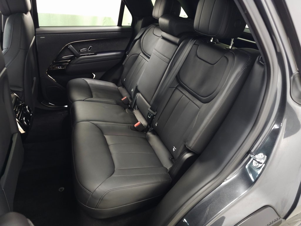 2025 Land Rover Range Rover Sport SE photo 29