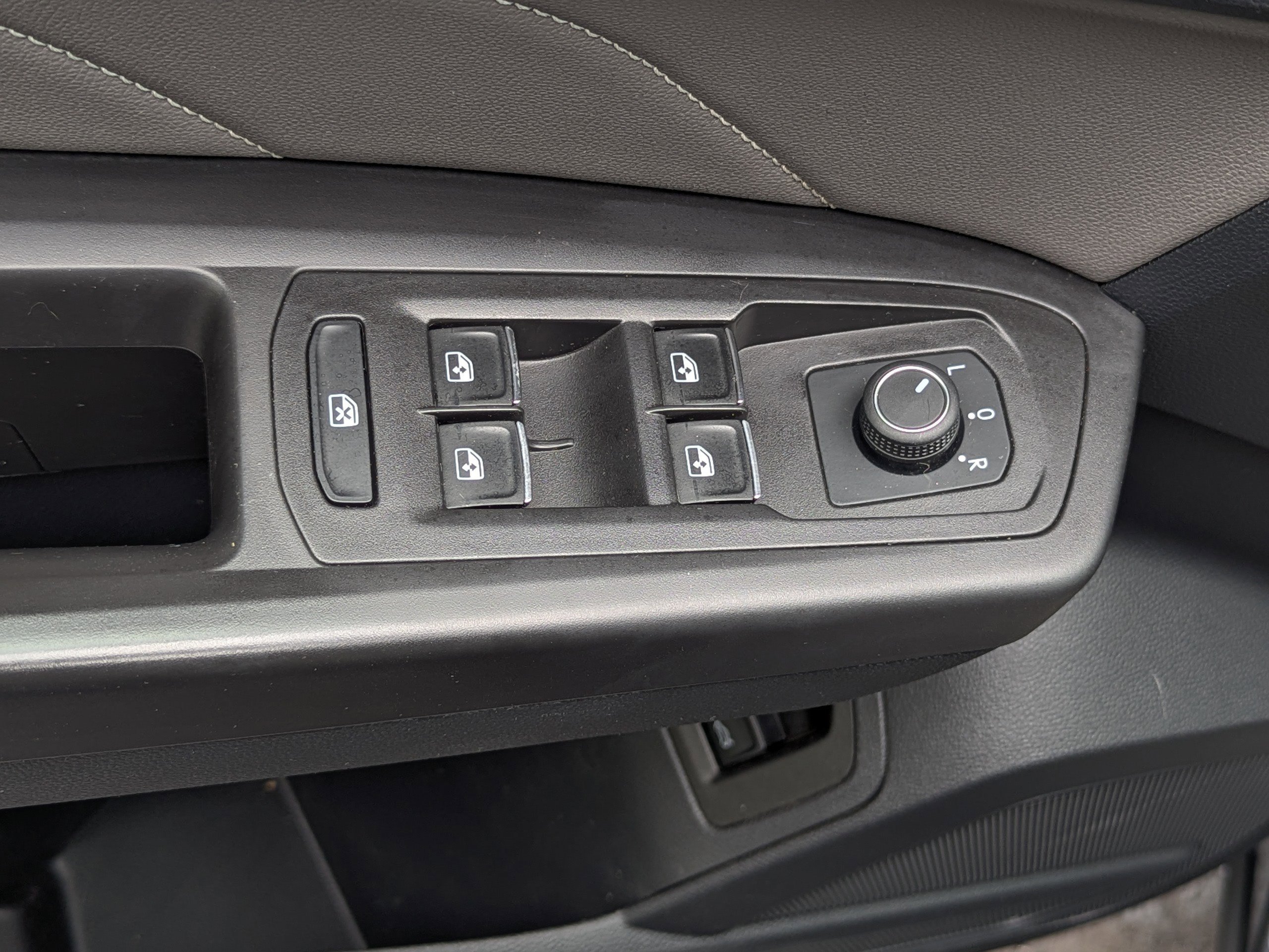 2022 Volkswagen Atlas V6 SE Technology photo 11