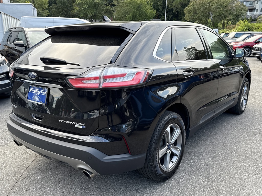 2019 Ford Edge Titanium photo 4