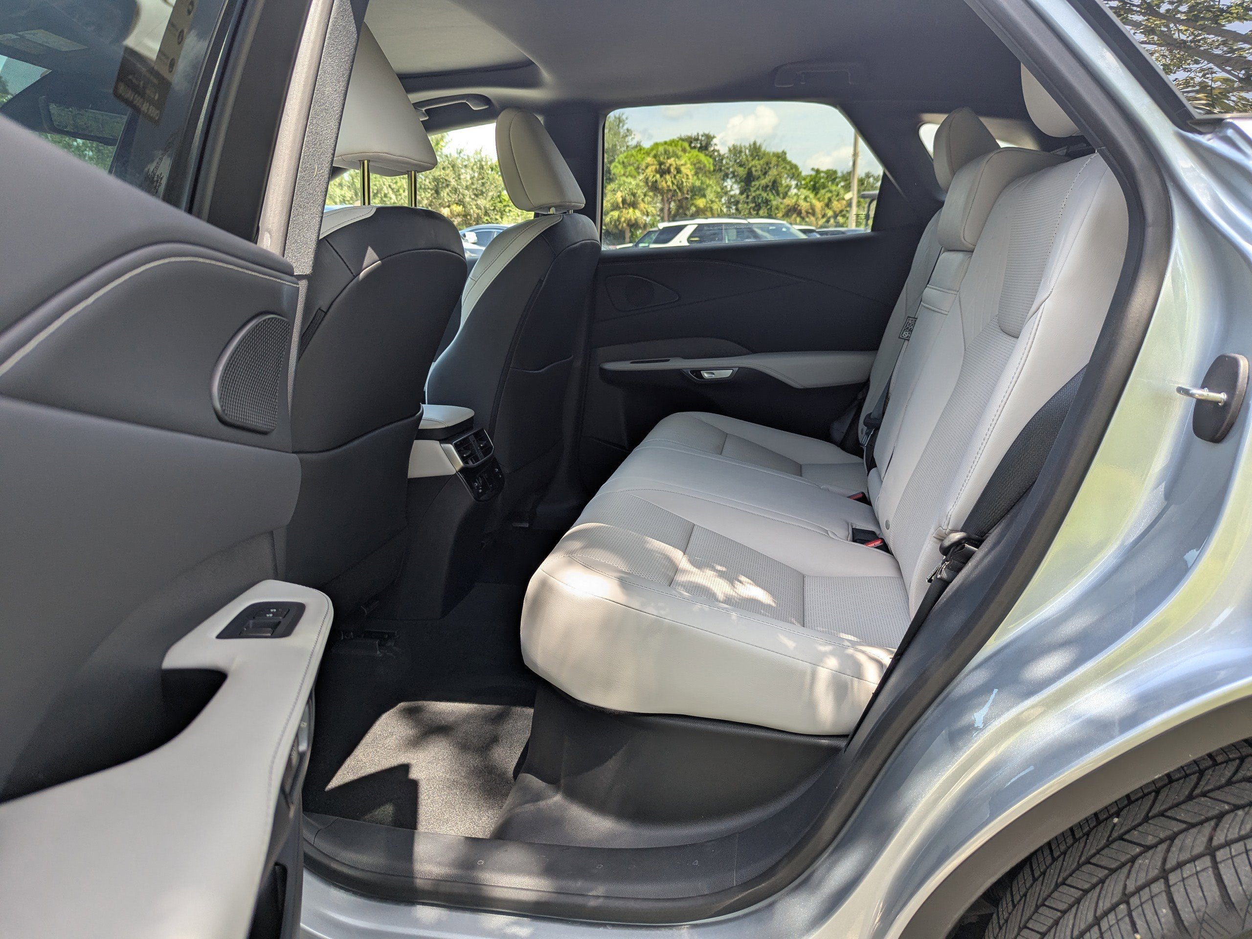 2025 Lexus RX 350 photo 19