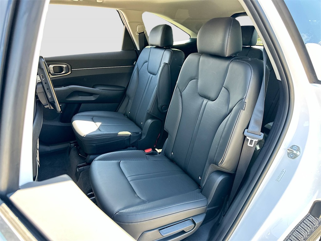 2026 Kia Sorento EX photo 23