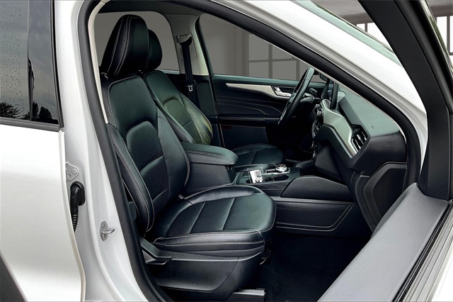 2021 Ford Escape Hybrid SEL photo 6