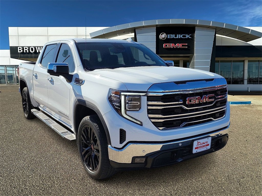 2026 GMC Sierra SLT's photo