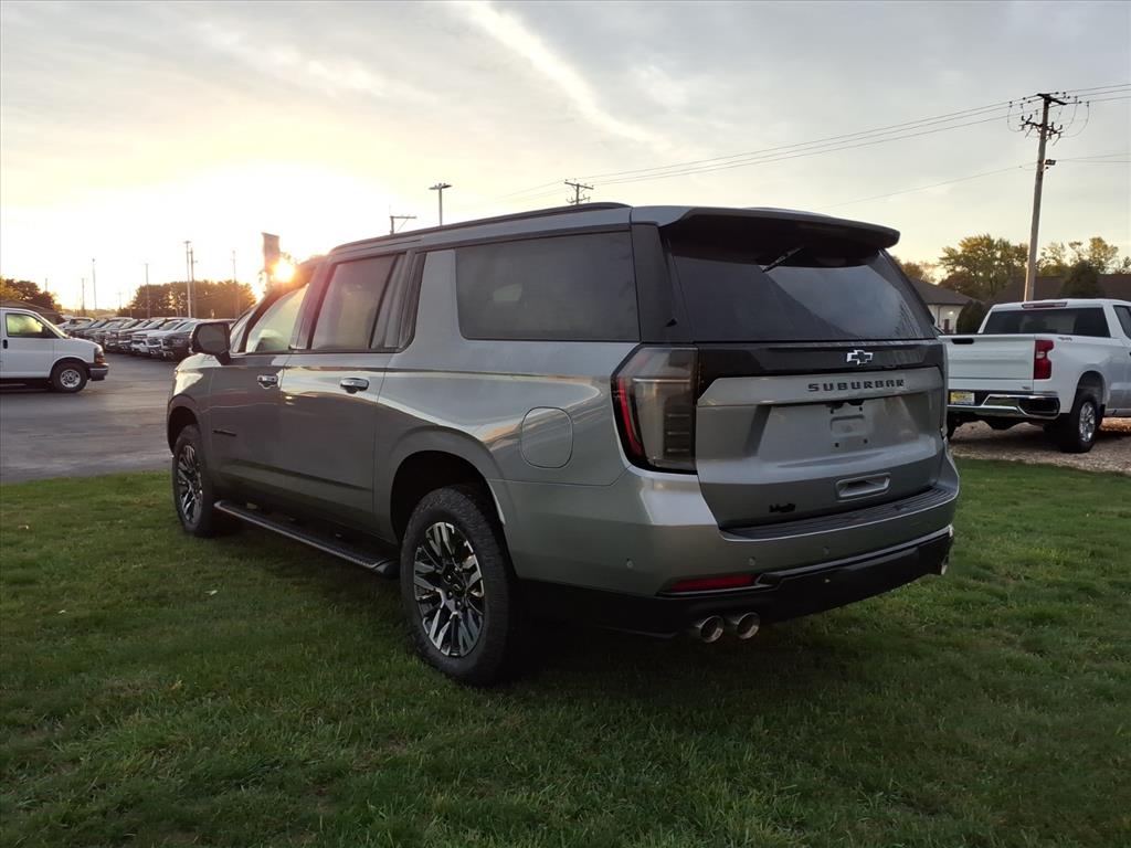 2026 Chevrolet Suburban Z71 photo 3