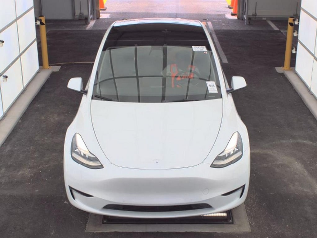 Used 2022 Tesla Model Y Long Range with VIN 7SAYGDEE5NF371810 for sale in Northfield, Minnesota