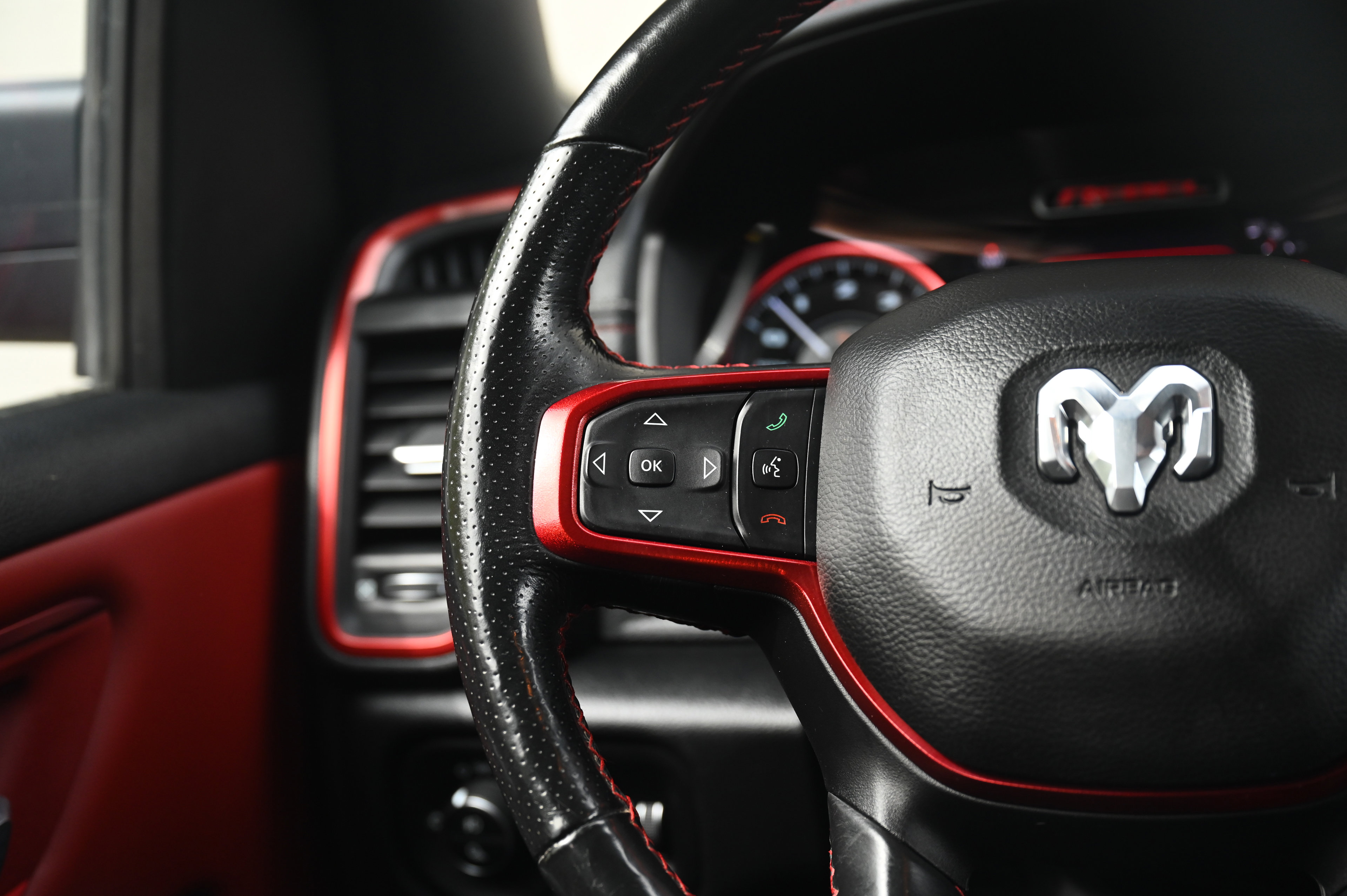 2019 Ram 1500 Rebel photo 35