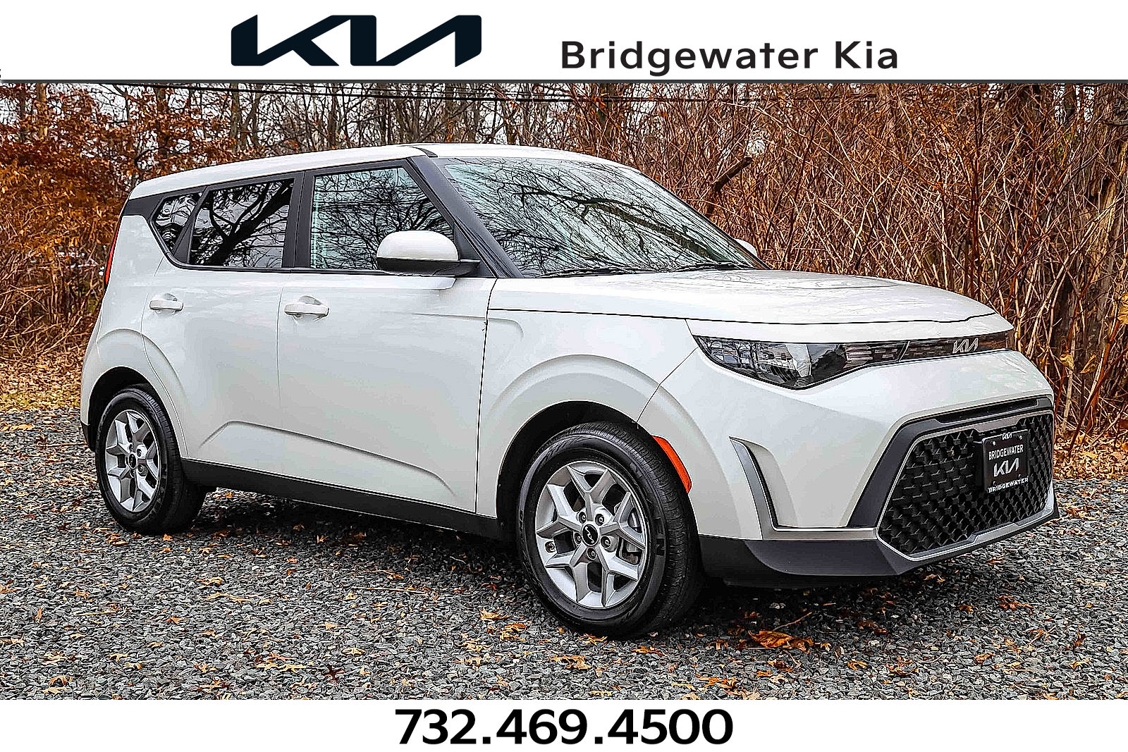 2025 Kia Soul LX's photo