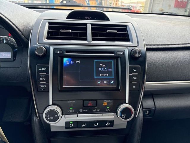2012 Toyota Camry XLE photo 10