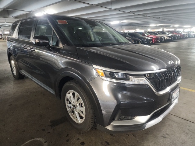 2024 Kia Carnival LX Seat Pkg's photo