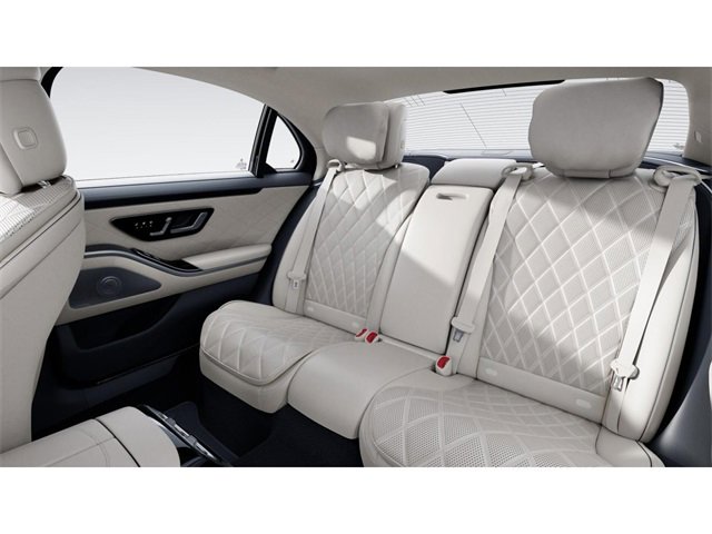 2025 Mercedes Benz S 580e 4MATIC photo 4