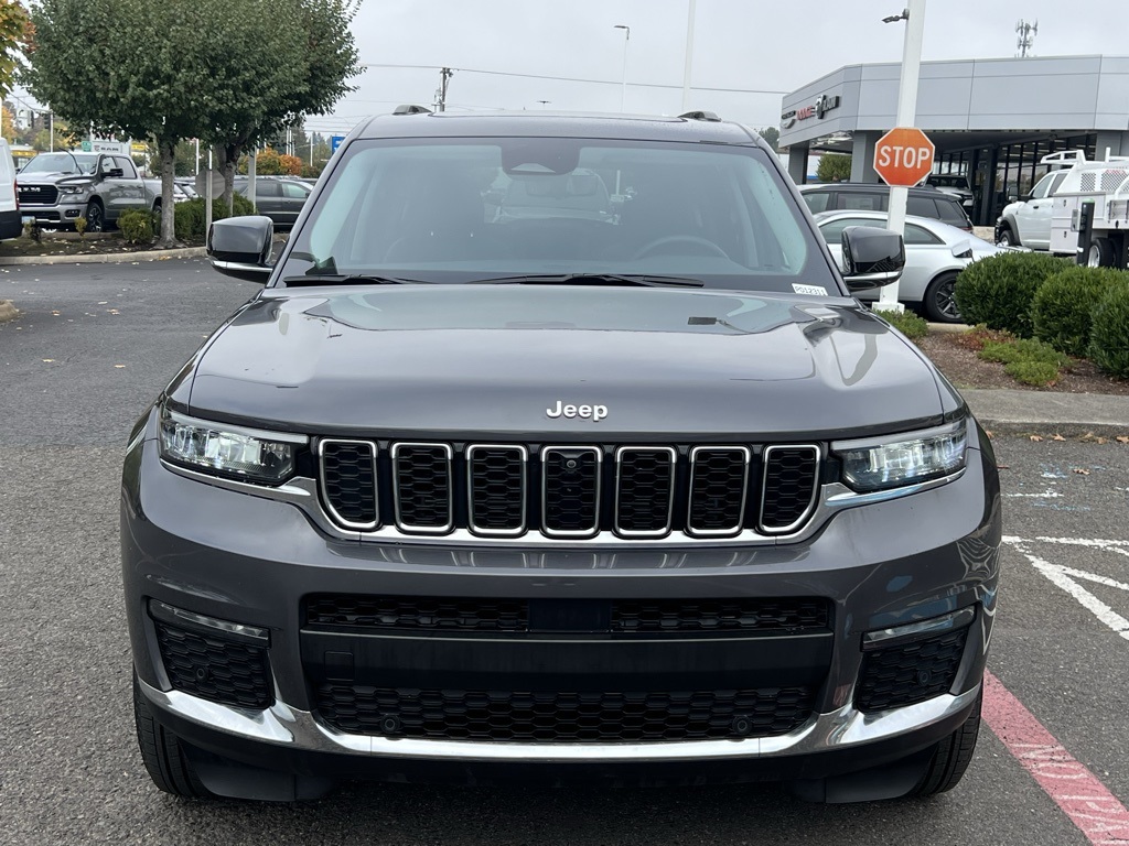 2023 Jeep Grand Cherokee Limited photo 2