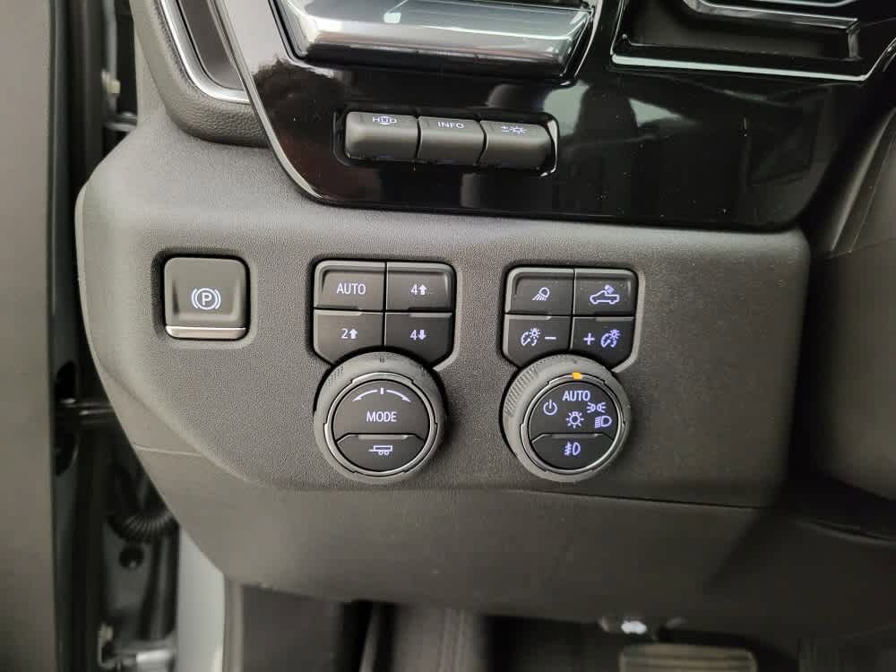 2025 Chevrolet Silverado High Country photo 38