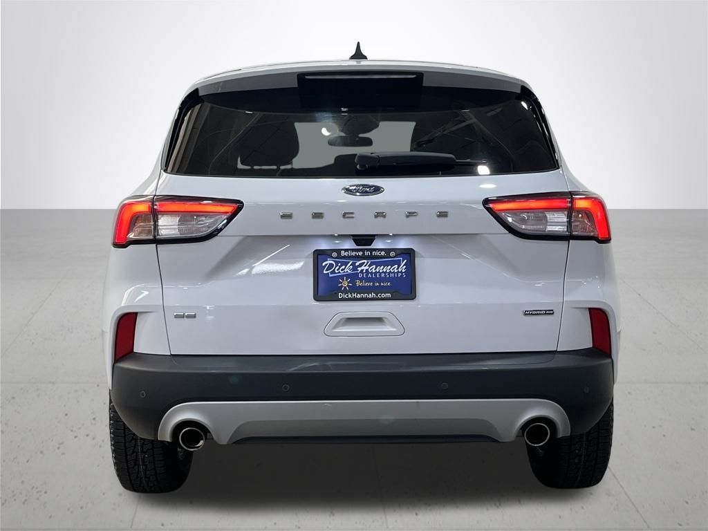 2022 Ford Escape Hybrid SE photo 6