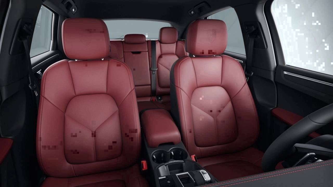 2025 Porsche Macan T photo 6