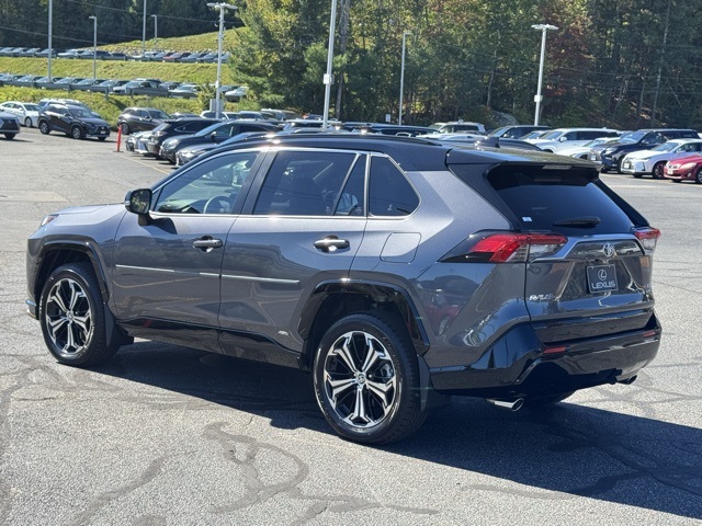 2025 Toyota RAV4 Hybrid XSE photo 3