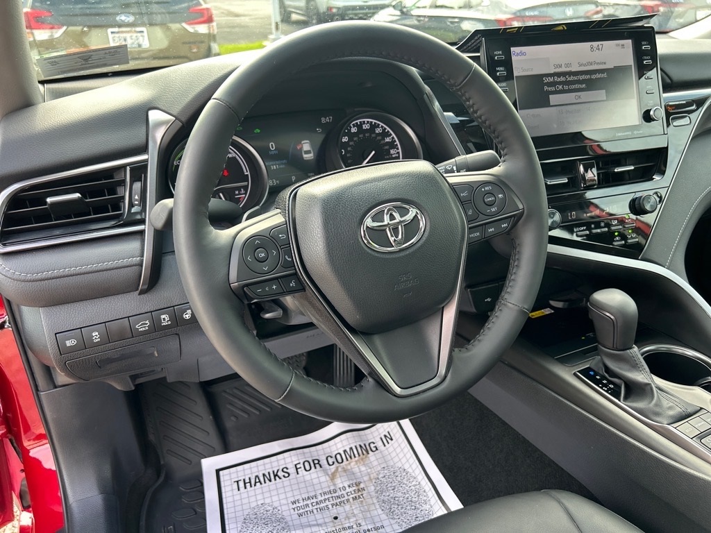 2024 Toyota Camry Hybrid XSE photo 11