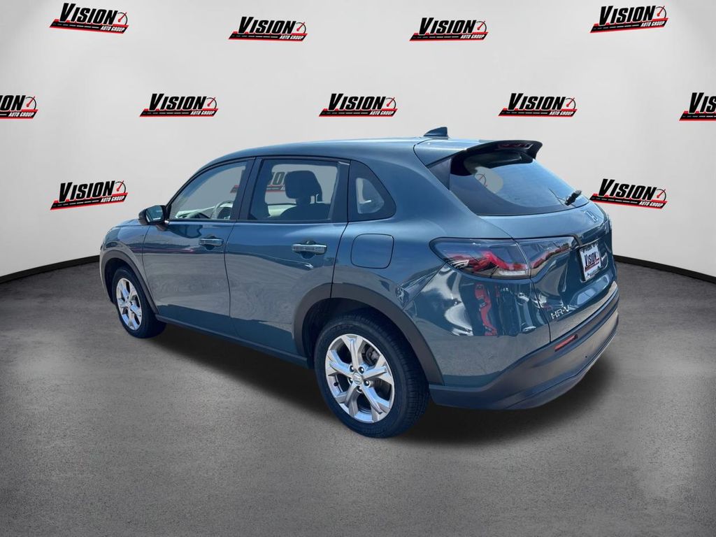 2025 Honda HR-V LX photo 7