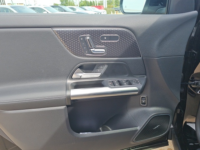 2026 Mercedes Benz GLA 250 4MATIC photo 12