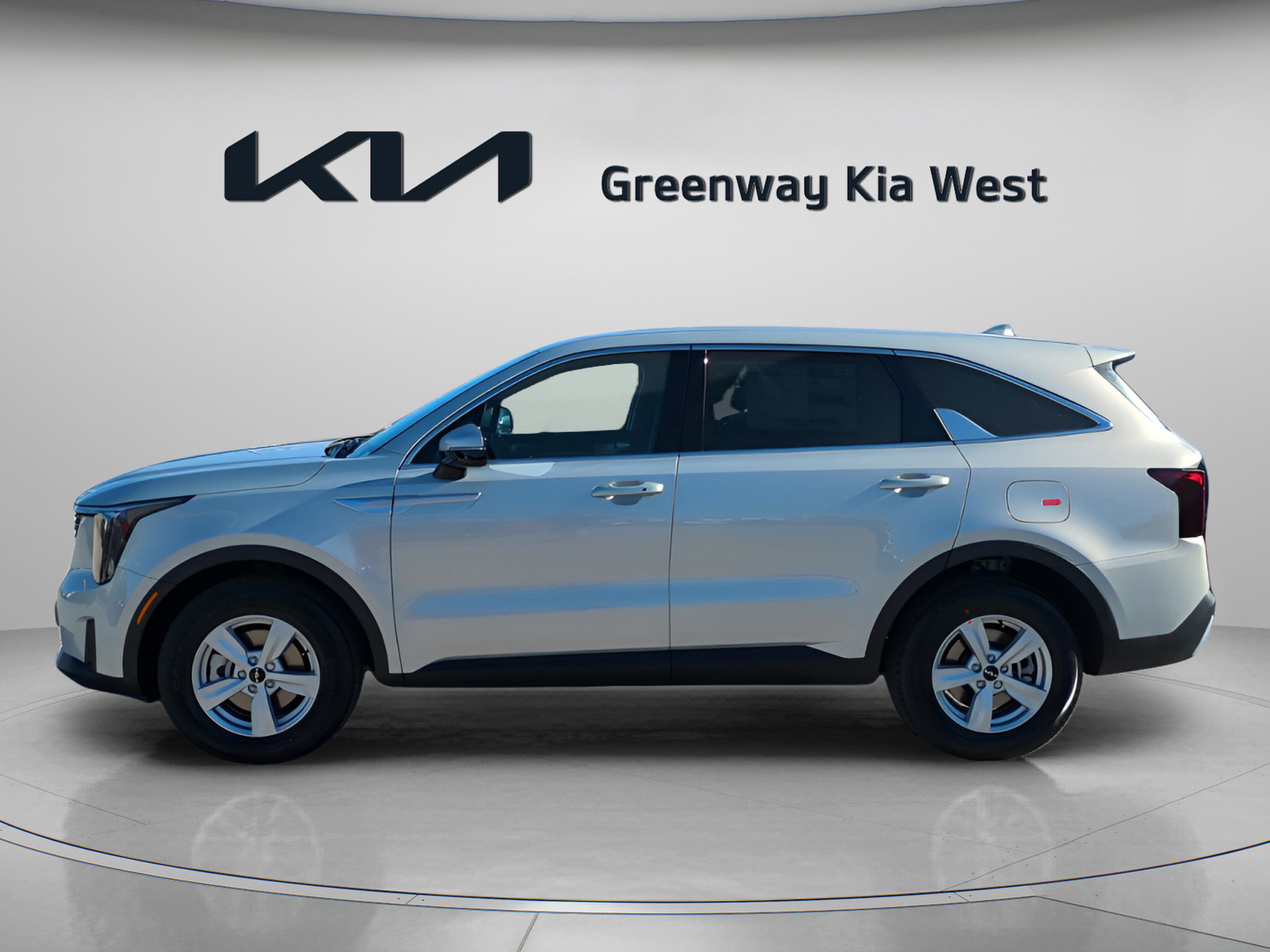 2026 Kia Sorento LX photo 4