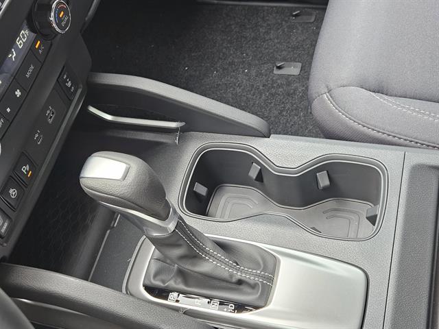 2025 Nissan Frontier Crew Cab SV photo 15