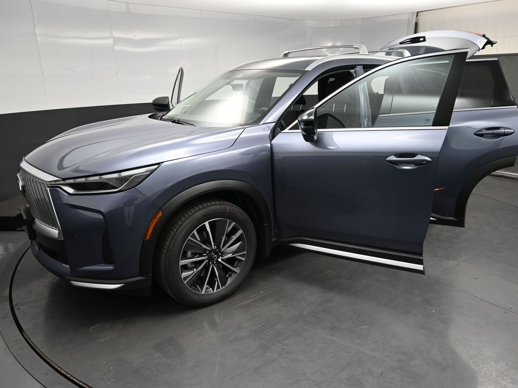 2026 Infiniti QX60 Luxe photo 9