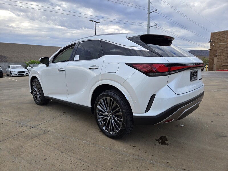 2025 Lexus RX 350h Luxury photo 4