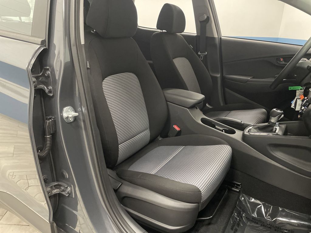 2023 Hyundai Kona SE photo 22