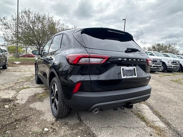2025 Ford Escape ST-Line Select photo 11