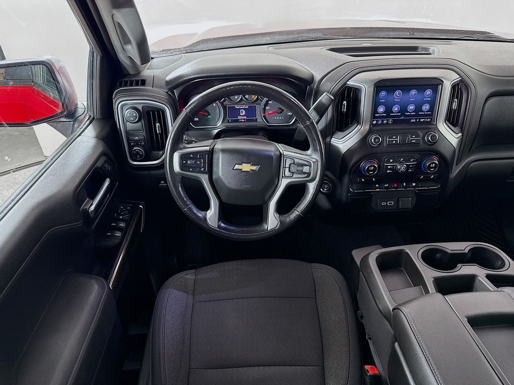 2019 Chevrolet Silverado 1500 LT photo 3