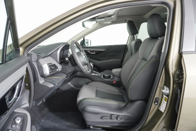 2025 Subaru Outback Onyx Edition photo 4