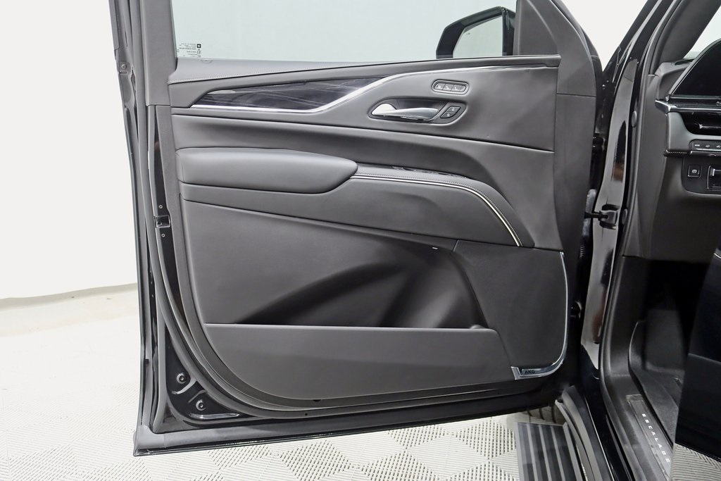 2024 Cadillac Escalade V-Series photo 34