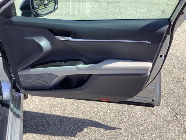 2024 Toyota Camry LE photo 19