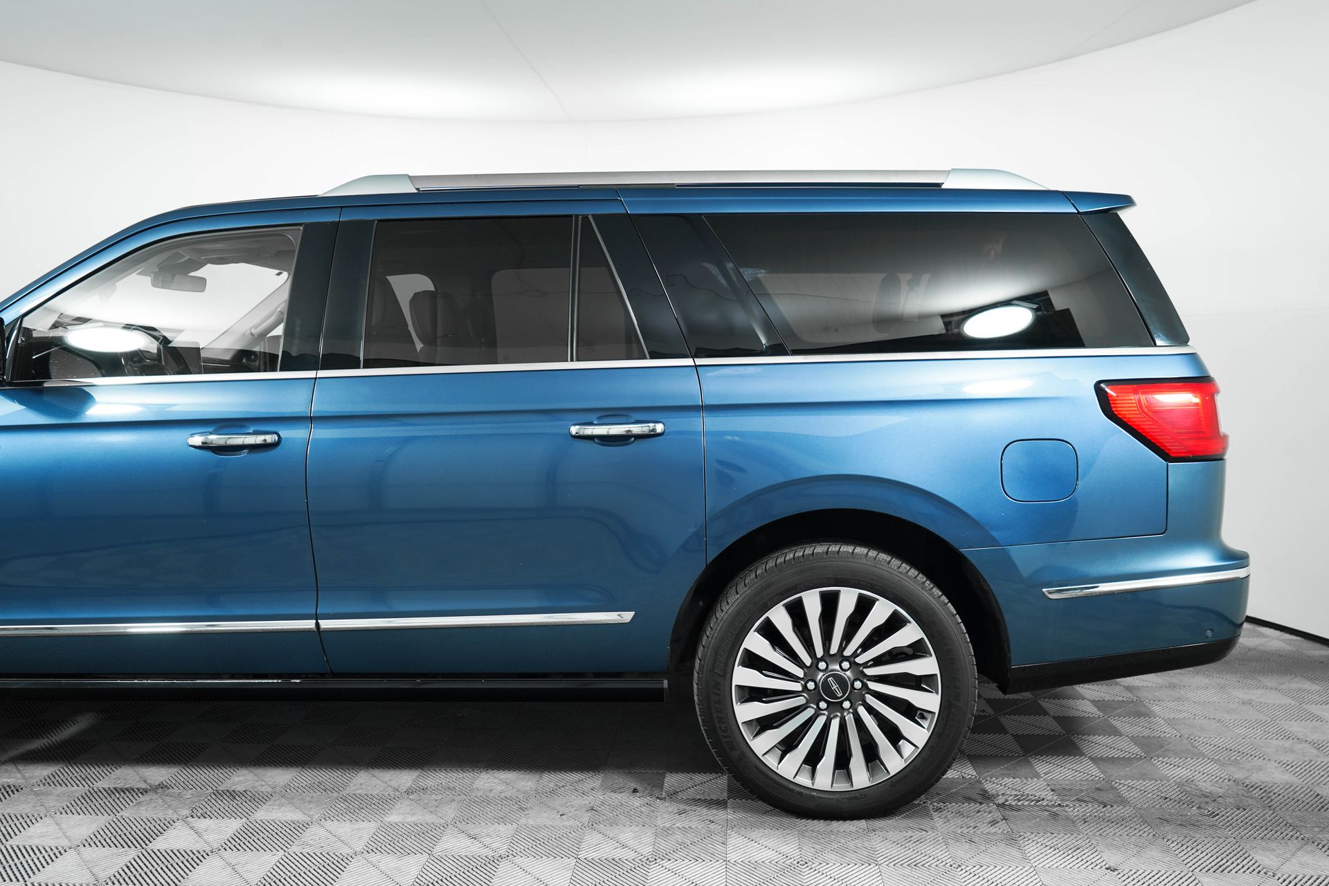 2018 Lincoln Navigator L Reserve photo 5