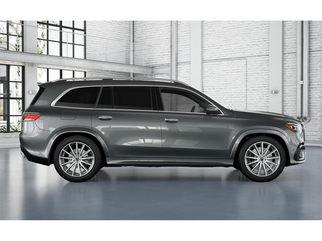 2025 Mercedes Benz GLS 450 4MATIC photo 2