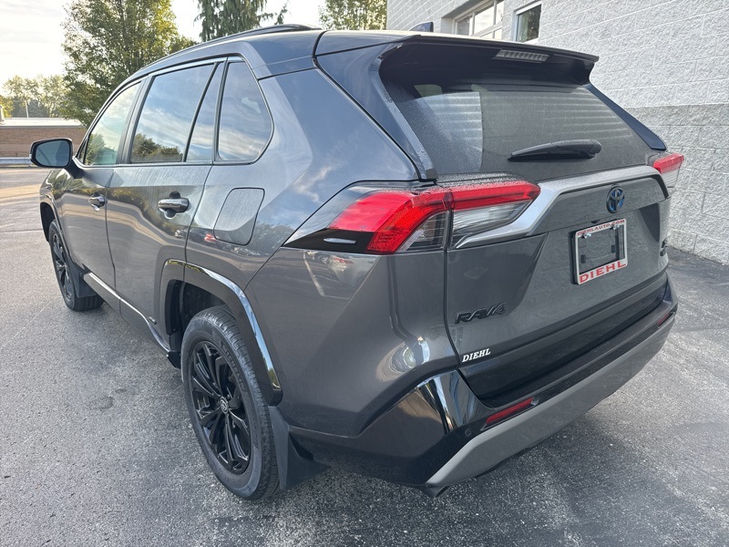 2023 Toyota RAV4 Hybrid XSE photo 5