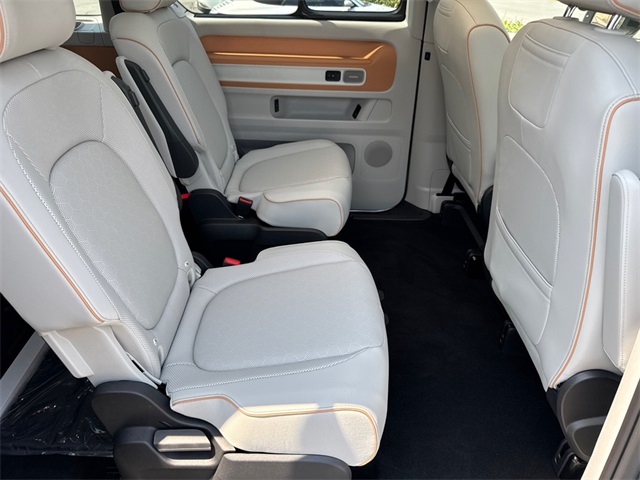2025 Volkswagen ID. Buzz Pro Plus photo 18
