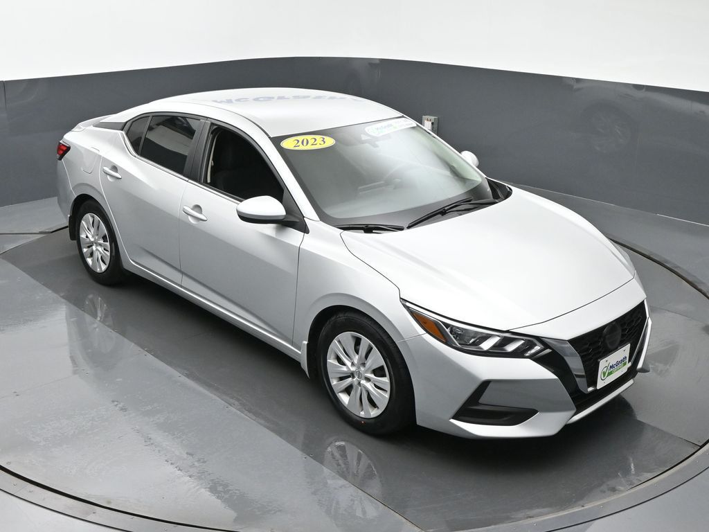 2023 Nissan Sentra S photo 2