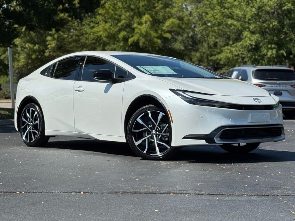 2026 Toyota Prius Plug-in Hybrid XSE photo 2