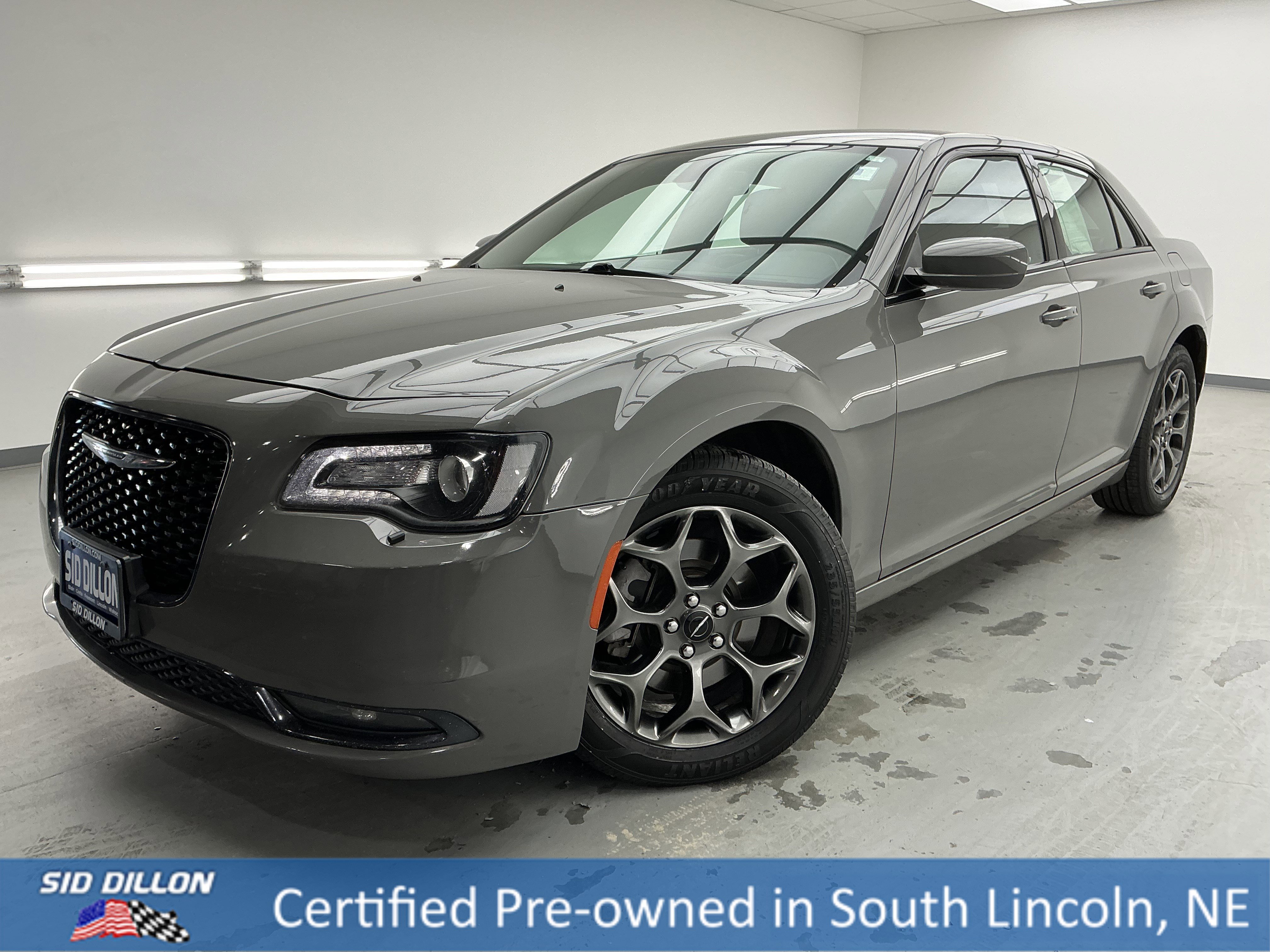 2018 Chrysler 300 S