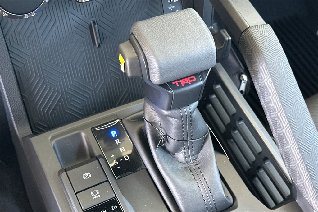 2025 Toyota Tacoma TRD Sport 4x4 Double Cab photo 17