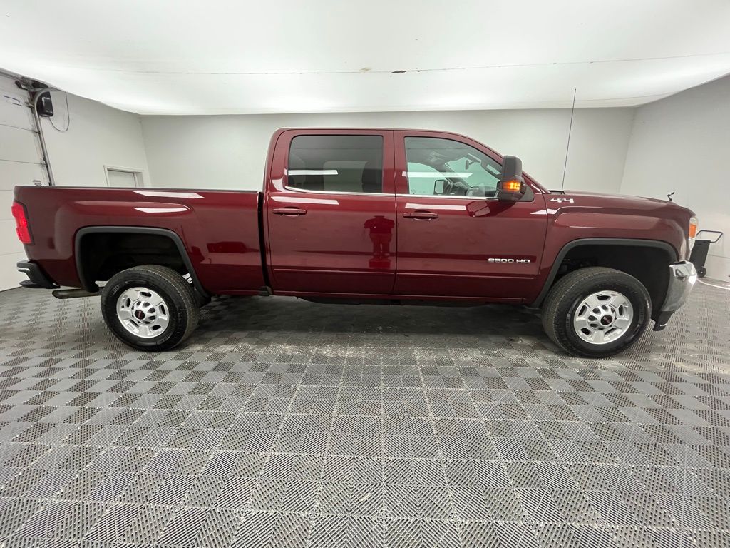 2016 Gmc Sierra SLE photo 5