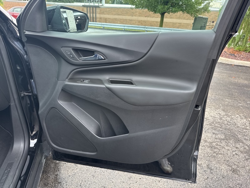 2022 Chevrolet Equinox LT photo 37