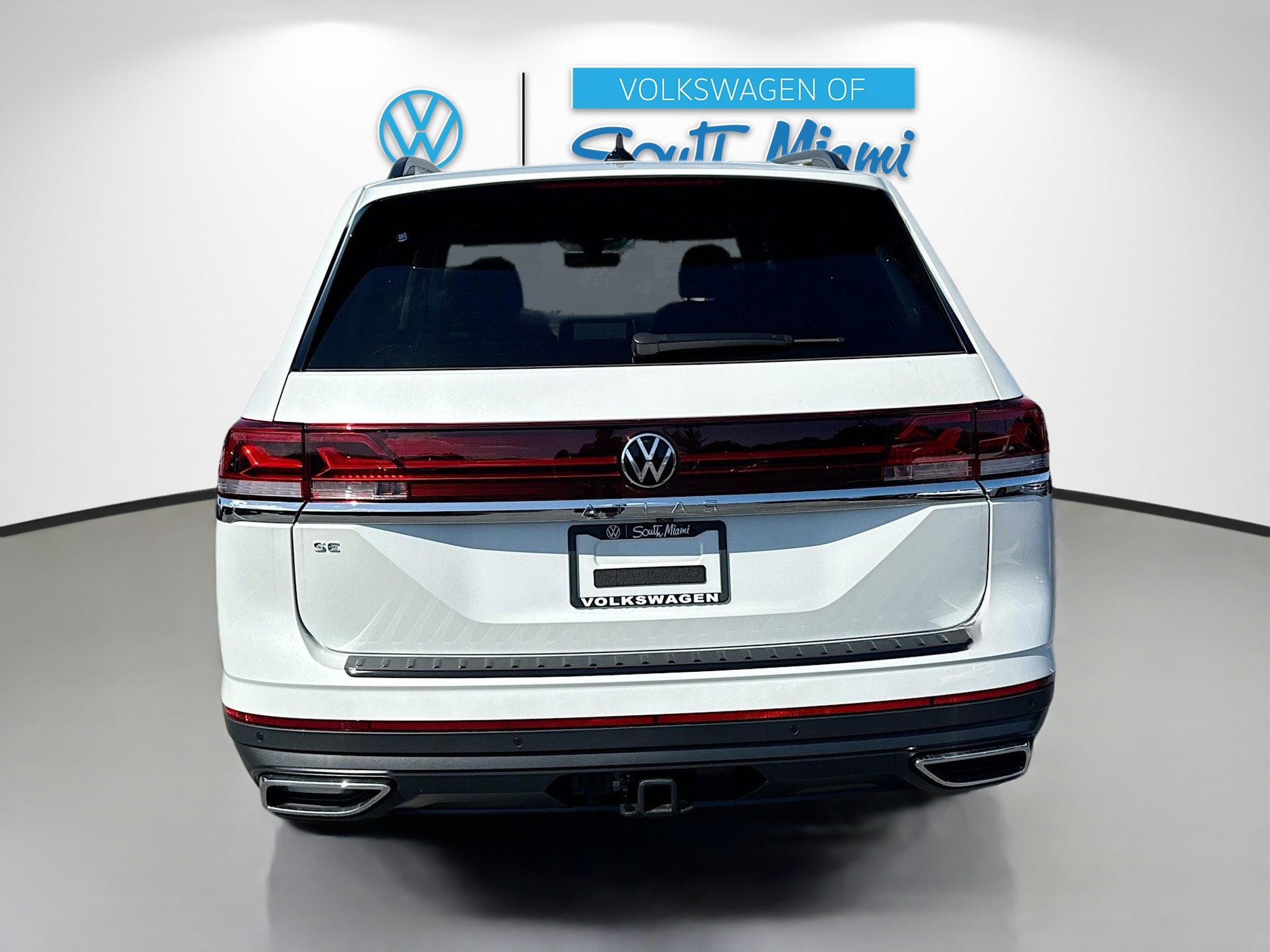 2026 Volkswagen Atlas SE Technology photo 2